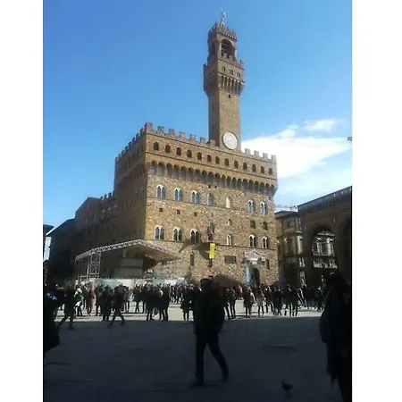 Torre Del Marzocco アパート